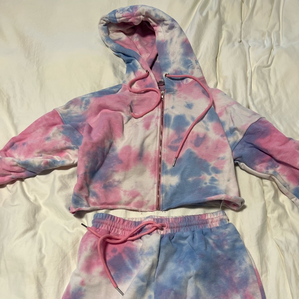 Superdown cropped sweat suit!
